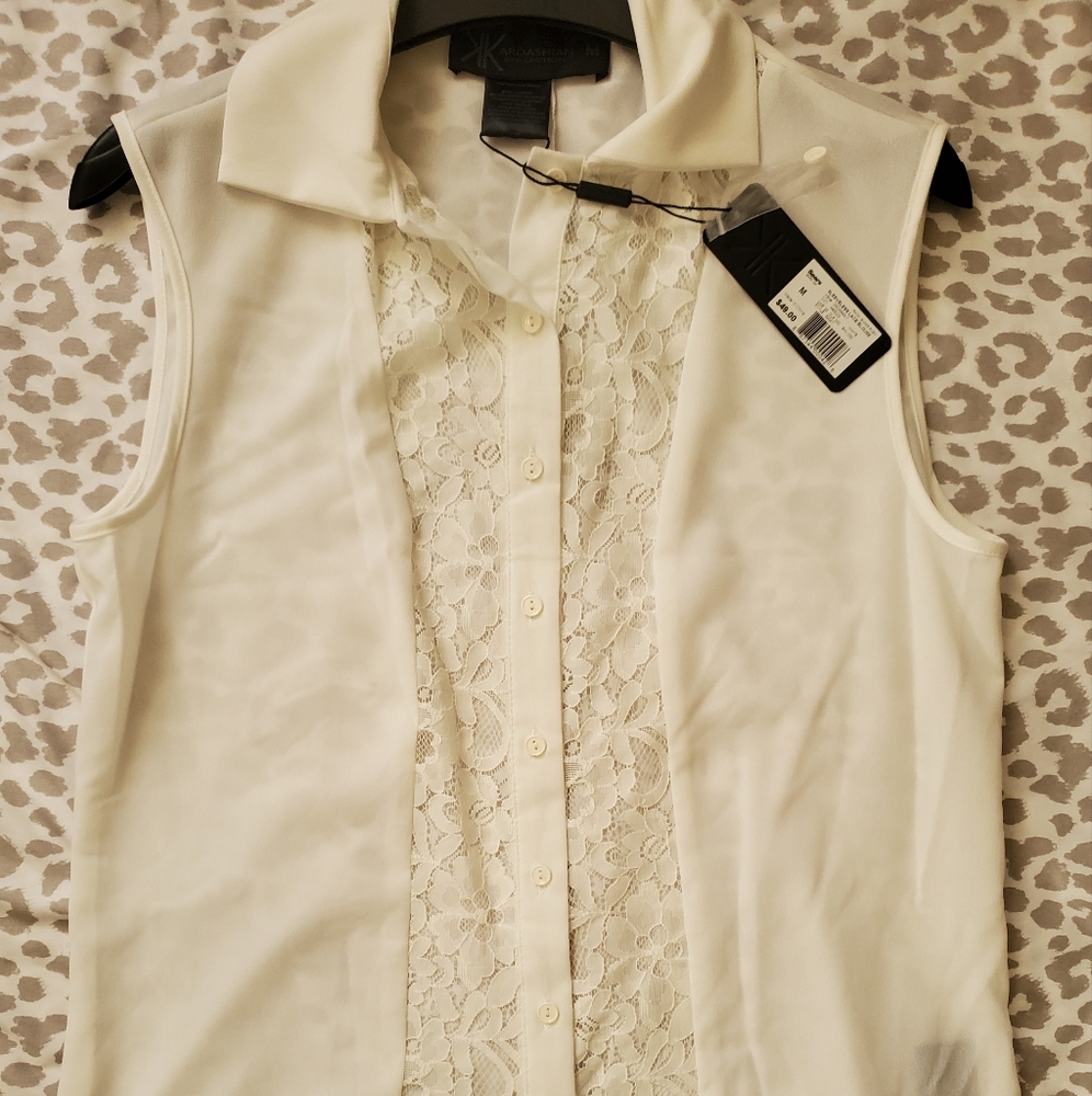 BNWT Kardashian Kollection Lace Sleeveless Top sz. Medium